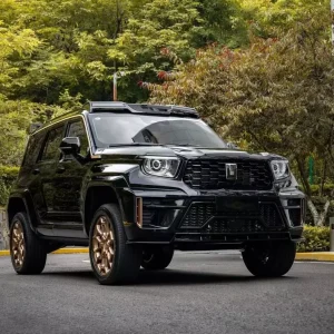 Tank 700 Body Kit